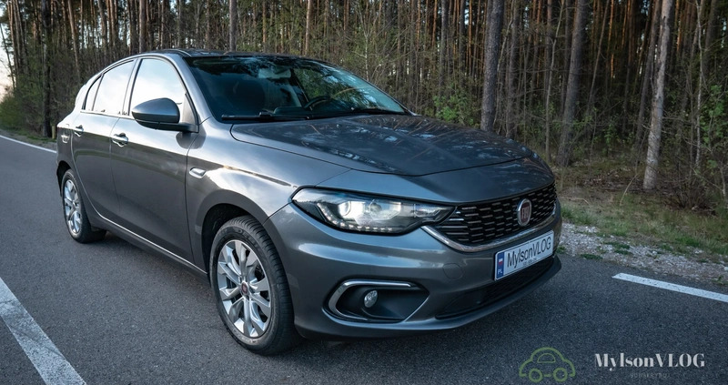 Fiat Tipo cena 49077 przebieg: 74000, rok produkcji 2019 z Chociwel małe 667